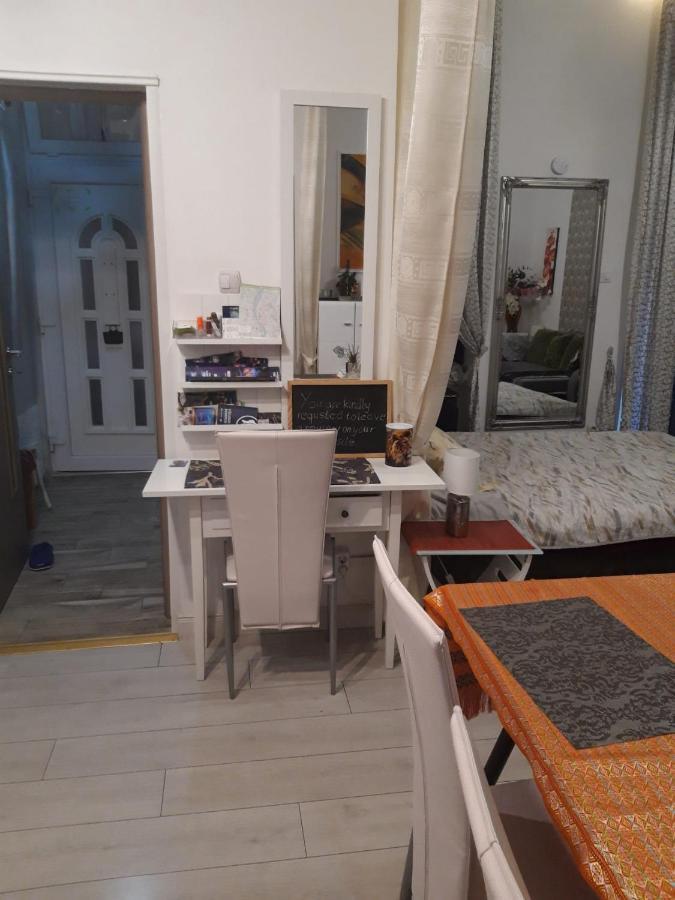 Grey Orchid Apartment - Studio Budapeszt Zewnętrze zdjęcie